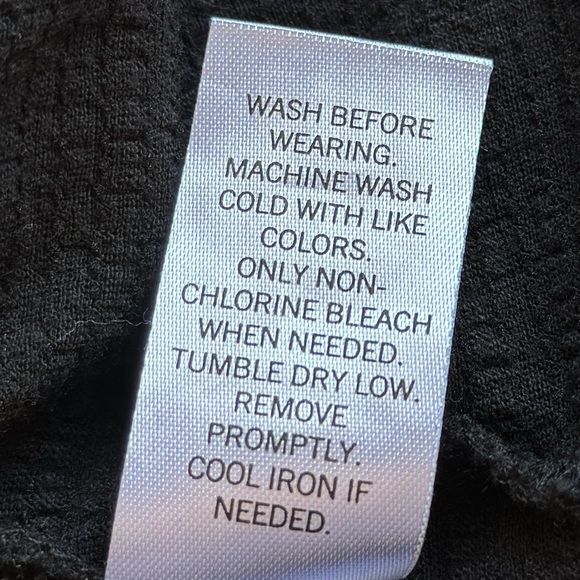 Mudd black cap sleeve top with front tie, size M - Picture 7 of 7